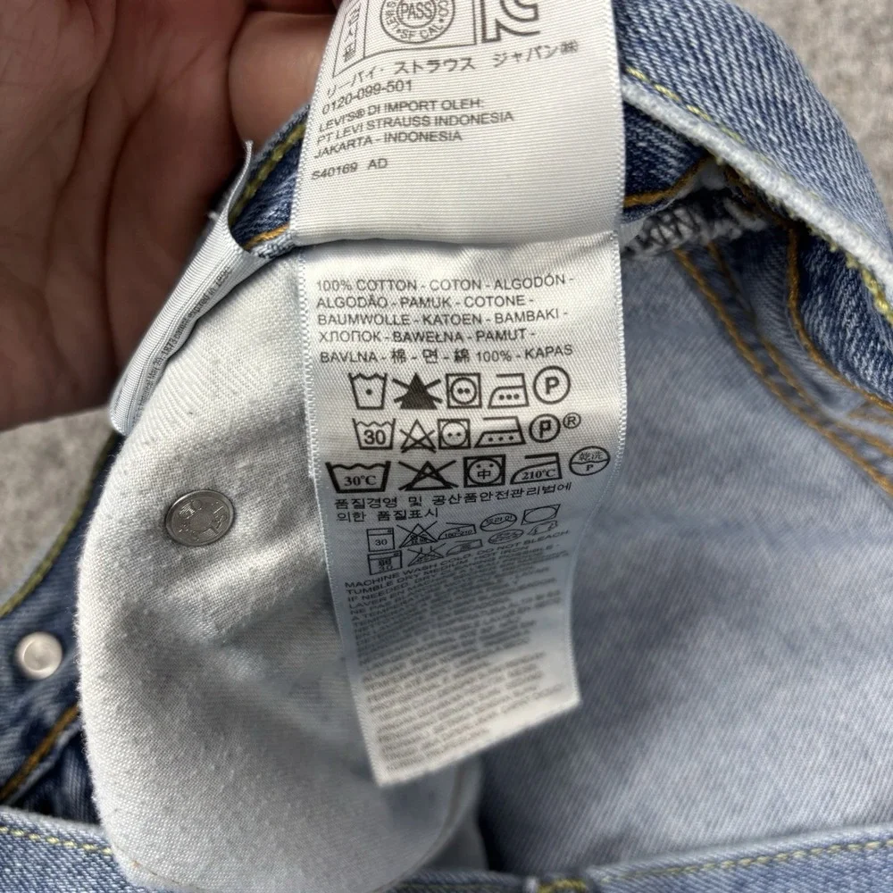 Levis 550 Jeans Mens 33x34 Relaxed Straight Light Wash Blue Denim‎ Casual Y2K